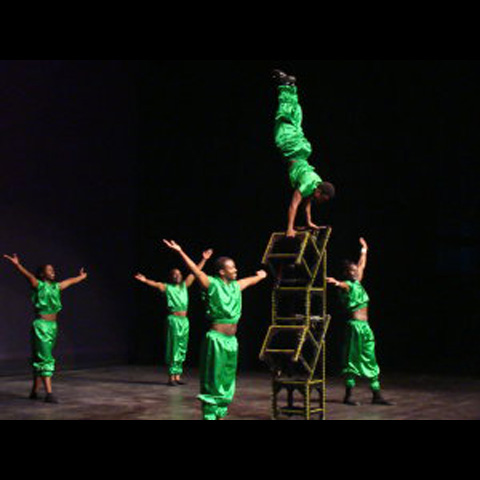 Jabali African Acrobats